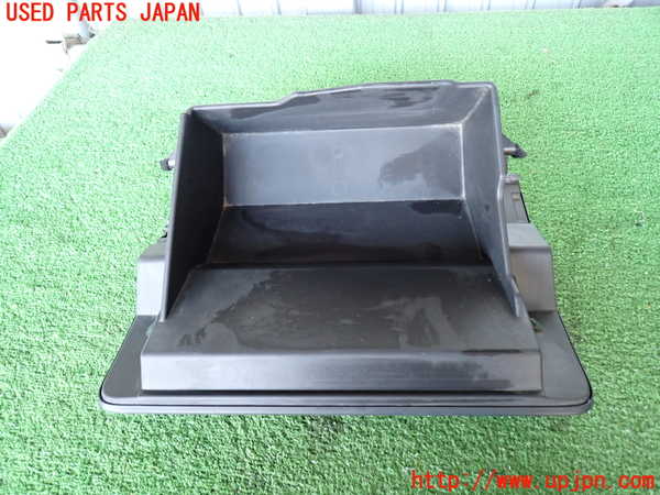 2UPJ-9236717516]GR86(BRZ)(ZN8)グローブボックス1 中古_2