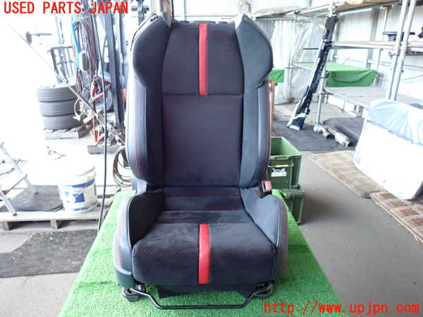 2UPJ-9236717035]GR86(BRZ)(ZN8)運転席シート 中古_1