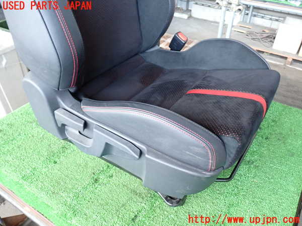2UPJ-9236717035]GR86(BRZ)(ZN8)運転席シート 中古_2