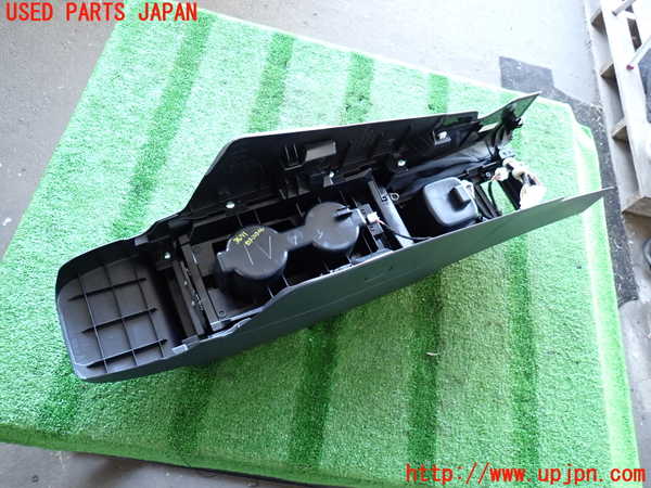 2UPJ-9236717540]GR86(BRZ)(ZN8)センターコンソール 中古_4