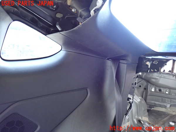 2UPJ-9236717675]GR86(BRZ)(ZN8)右リアピラートリム 中古_4