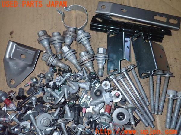 3UPJ=9236720720]DSオートモビルズ DS3 クロスバック(D34HN05)前期 ネジ・ナット・ステー類 セット ジャンク_2