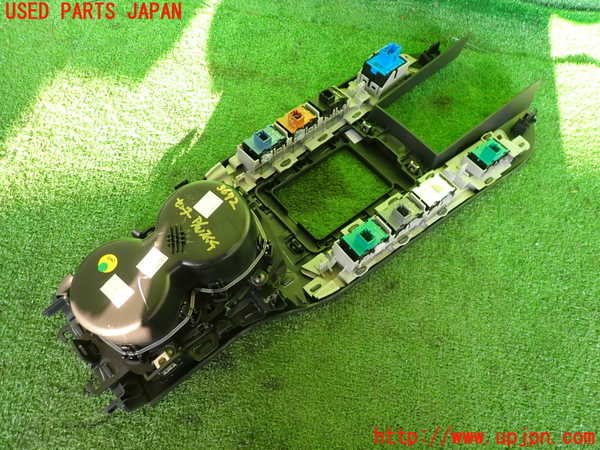 2UPJ-9236726265]DSオートモビルズ・DS 3(DS3 クロスバック)(D34HN05)センターパワーウィンドウスイッチ 中古_2