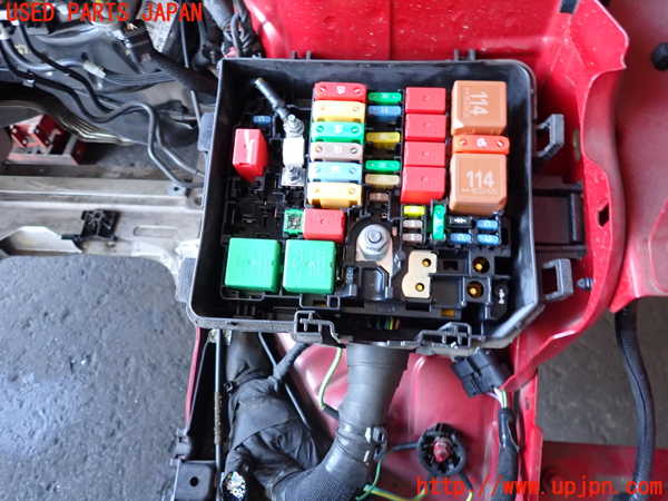 2UPJ-9236726741]DSオートモビルズ・DS 3(DS3 クロスバック)(D34HN05)ヒューズボックス1(EGルーム内運転席側) 中古_2