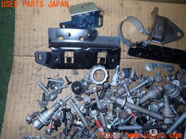 3UPJ=9236730720]DSオートモビルズ DS 3 クロスバック(D34HN05)ネジ・ナット・ステー類 セット ジャンク_5