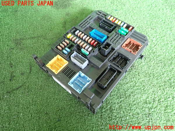 2UPJ-9236736742]DSオートモビルズ・DS 3(DS3 クロスバック)(D34HN05)ヒューズボックス2 中古_2