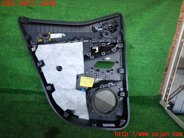 2UPJ-9236731294]DSオートモビルズ・DS 3(DS3 クロスバック)(D34HN05)右後ドア内張り 中古_3