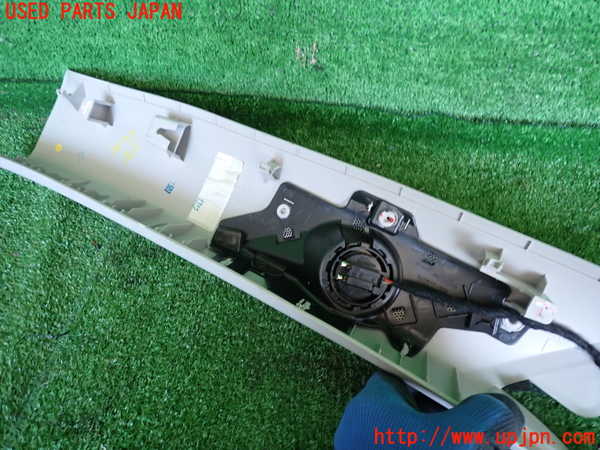 2UPJ-9236737655]DSオートモビルズ・DS 3(DS3 クロスバック)(D34HN05)右フロントピラートリム 中古_2