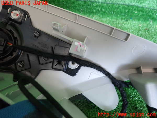 2UPJ-9236737655]DSオートモビルズ・DS 3(DS3 クロスバック)(D34HN05)右フロントピラートリム 中古_4