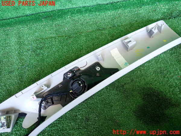 2UPJ-9236737660]DSオートモビルズ・DS 3(DS3 クロスバック)(D34HN05)左フロントピラートリム 中古_2