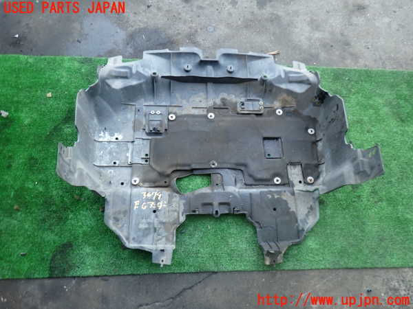 2UPJ-9236742170]インプレッサ WRX-STi(GVF)エンジンアンダーカバー 中古_2