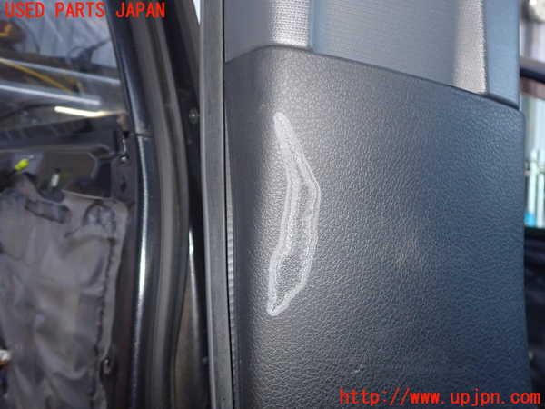2UPJ-9236747670]インプレッサ WRX-STi(GVF)左センターピラートリム 中古_4