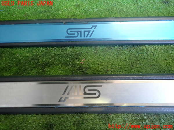 2UPJ-9236747740]インプレッサ WRX-STi(GVF)スカッフプレート 中古_2