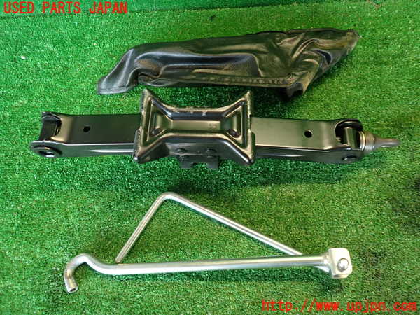 2UPJ-9236757805]レクサス・IS F(USE20)車載工具 中古_2