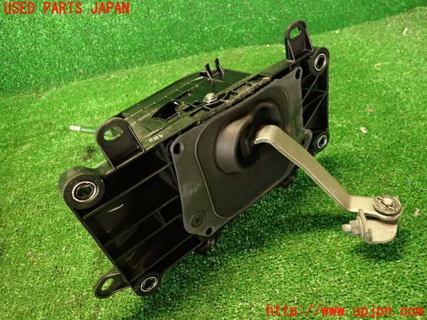 2UPJ-9236757555]レクサス・IS F(USE20)ATシフトレバー 中古_2