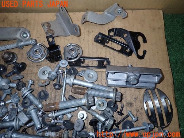 3UPJ=9236770720]BMW ミニ(MINI)ジョンクーパーワークス(XMJCW F56)ネジ・ナット・ステー類 セット ジャンク_2