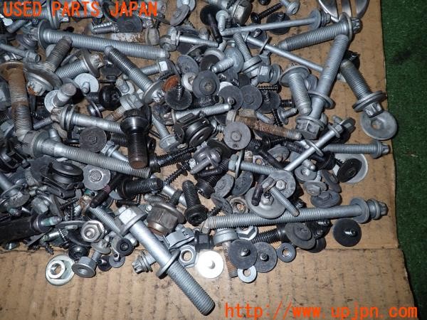 3UPJ=9236770720]BMW ミニ(MINI)ジョンクーパーワークス(XMJCW F56)ネジ・ナット・ステー類 セット ジャンク_3