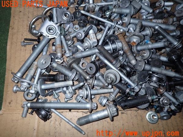 3UPJ=9236770720]BMW ミニ(MINI)ジョンクーパーワークス(XMJCW F56)ネジ・ナット・ステー類 セット ジャンク_4