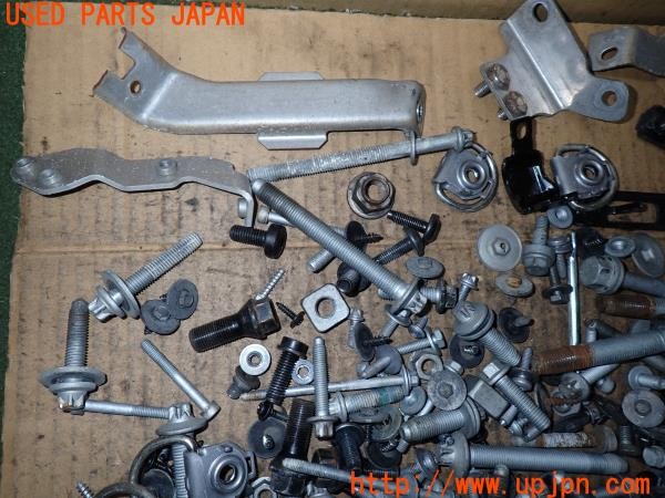 3UPJ=9236770720]BMW ミニ(MINI)ジョンクーパーワークス(XMJCW F56)ネジ・ナット・ステー類 セット ジャンク_5