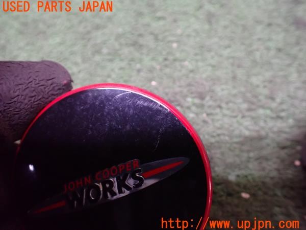 3UPJ=9236770975]BMW ミニ(MINI)ジョンクーパーワークス(XMJCW F56)純正 6861092 ホイールセンターキャップ 56mm 2個 中古_4