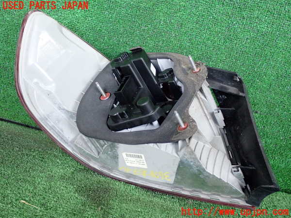 2UPJ-9236781530]BMW 320i クーペ(WA20)(E92)右テールランプ 中古_2