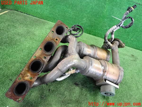 2UPJ-9236782041]BMW 320i クーペ(WA20)(E92)エキマニ1 触媒 マニバーター 中古_2