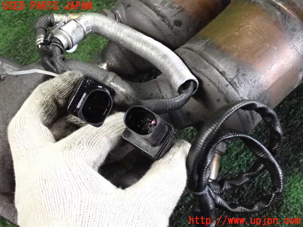 2UPJ-9236782041]BMW 320i クーペ(WA20)(E92)エキマニ1 触媒 マニバーター 中古_3