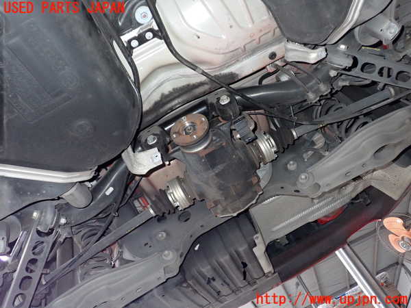 2UPJ-9236785295]BMW 320i クーペ(WA20)(E92)リアメンバー 中古_2