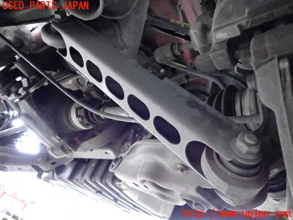 2UPJ-9236785330]BMW 320i クーペ(WA20)(E92)左リアテンションロッド 中古_2