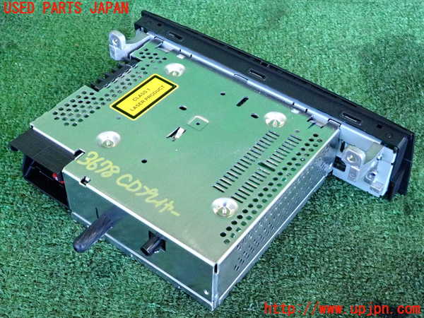 2UPJ-9236786480]BMW 320i クーペ(WA20)(E92)CDプレーヤー 中古_2