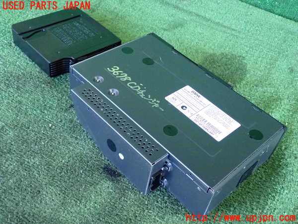2UPJ-9236786505]BMW 320i クーペ(WA20)(E92)CDチェンジャー 中古_2