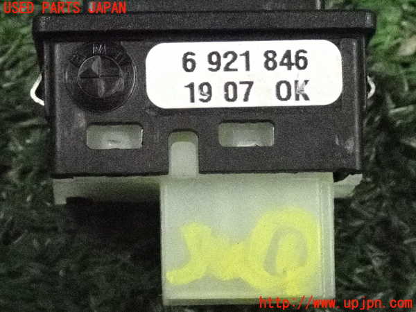 2UPJ-9236786306]BMW 320i クーペ(WA20)(E92)スイッチ1 (トランク) 中古_3