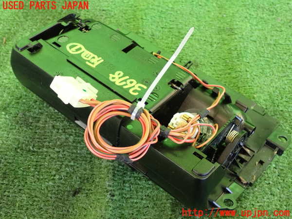 2UPJ-9236787821]BMW 320i クーペ(WA20)(E92)灰皿1 中古_3