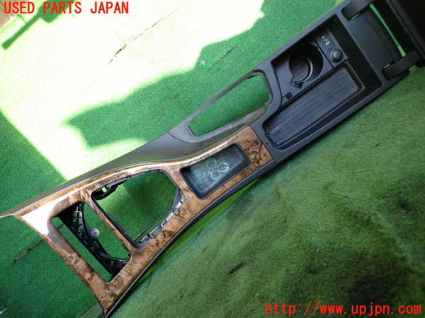 2UPJ-9236787540]BMW 320i クーペ(WA20)(E92)センターコンソール 中古_3