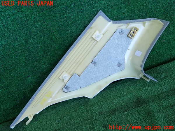 2UPJ-9236787675]BMW 320i クーペ(WA20)(E92)右リアピラートリム 中古_2