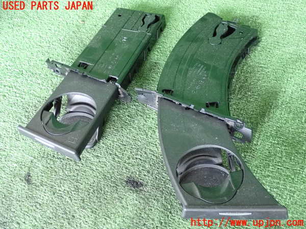 2UPJ-9236787810]BMW 320i クーペ(WA20)(E92)ドリンクホルダー 中古_2