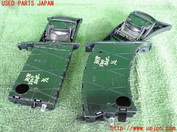 2UPJ-9236787810]BMW 320i クーペ(WA20)(E92)ドリンクホルダー 中古_3