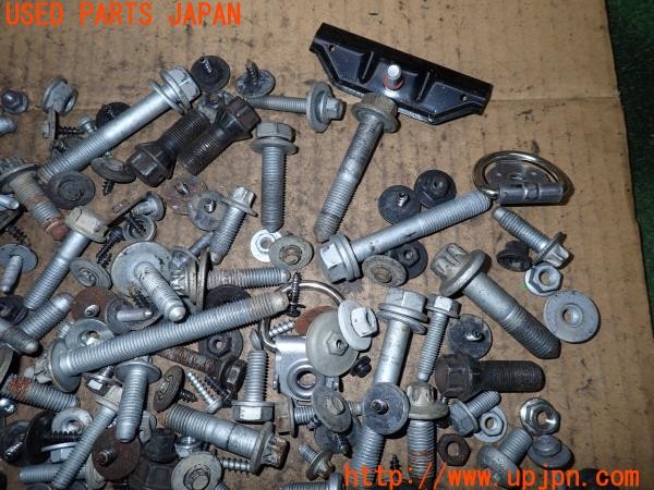 3UPJ=9236790720]BMW X1(HT20 F48)ネジ・ナット・ステー類 セット ジャンク_2