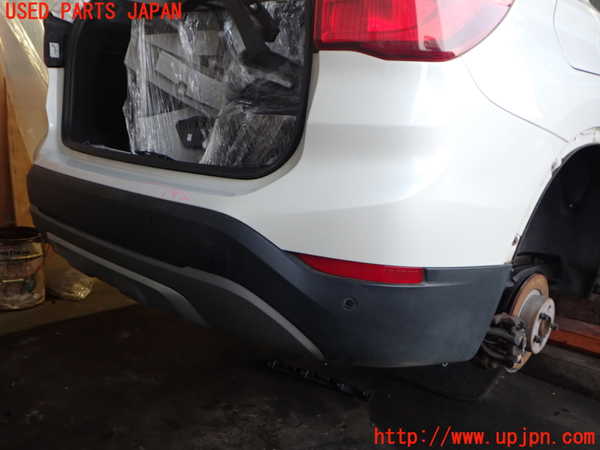 2UPJ-9236791610]BMW X1(HT20)リアバンパー 中古 (F48)_2
