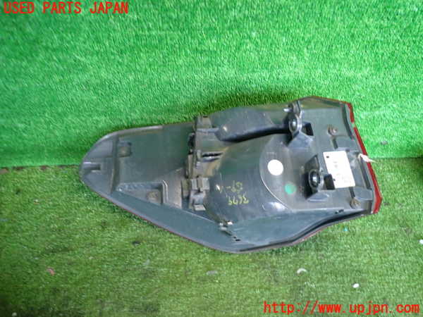 2UPJ-9236791530]BMW X1(HT20)右テールランプ 中古 (F48)_2