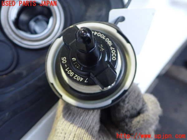 2UPJ-9236791690]BMW X1(HT20)フューエルリッド 中古 (F48)_3