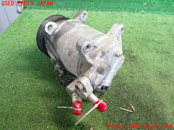 2UPJ-9236796025]BMW X1(HT20)エアコンコンプレッサー 中古 (F48)_2