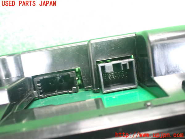 2UPJ-9236796170]BMW X1(HT20)スピードメーター 中古 (F48)_4