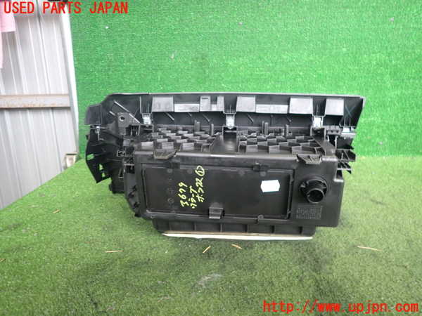 2UPJ-9236797516]BMW X1(HT20)グローブボックス1 中古 (F48)_2