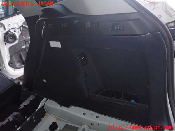 2UPJ-9236797675]BMW X1(HT20)右リアピラートリム 中古 (F48)_3