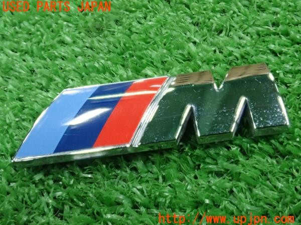3UPJ=9236800008]BMW 218i アクティブツアラー Mスポーツ(62BX15 U06)純正 8094237 エンブレム 2個セット 中古_3
