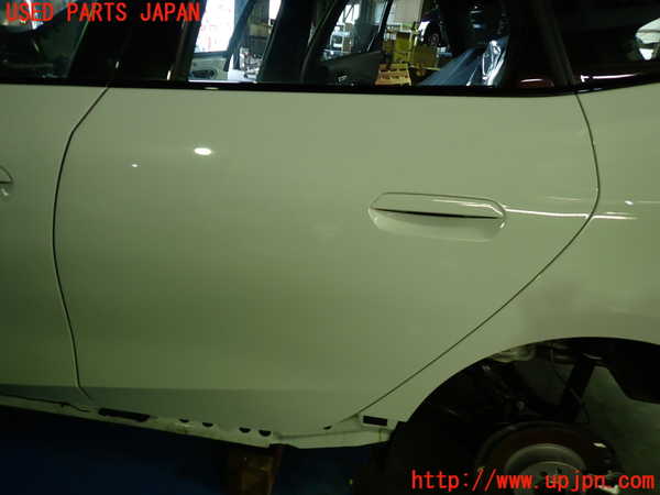 1UPJ-9236801320]BMW 218i アクティブツアラー U06(62BX15)左後ドア FUYAO M5315 中古_2