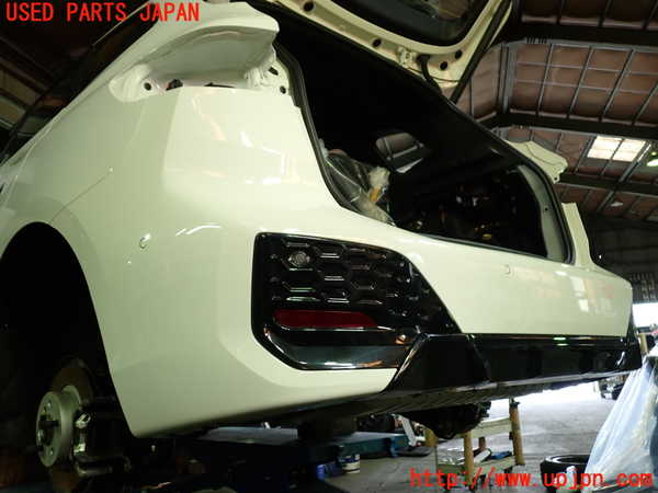 1UPJ-9236801610]BMW 218i アクティブツアラー U06(62BX15)リアバンパー Mスポーツ 中古_3