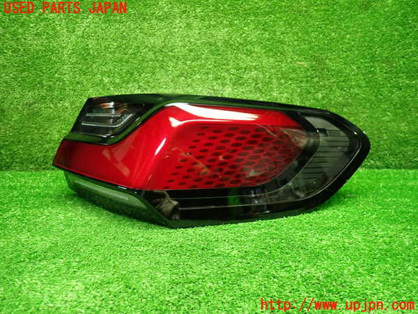 1UPJ-9236801530]BMW 218i アクティブツアラー U06(62BX15)右テールランプ 中古_2