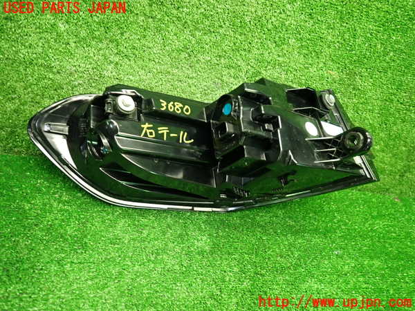 1UPJ-9236801530]BMW 218i アクティブツアラー U06(62BX15)右テールランプ 中古_3